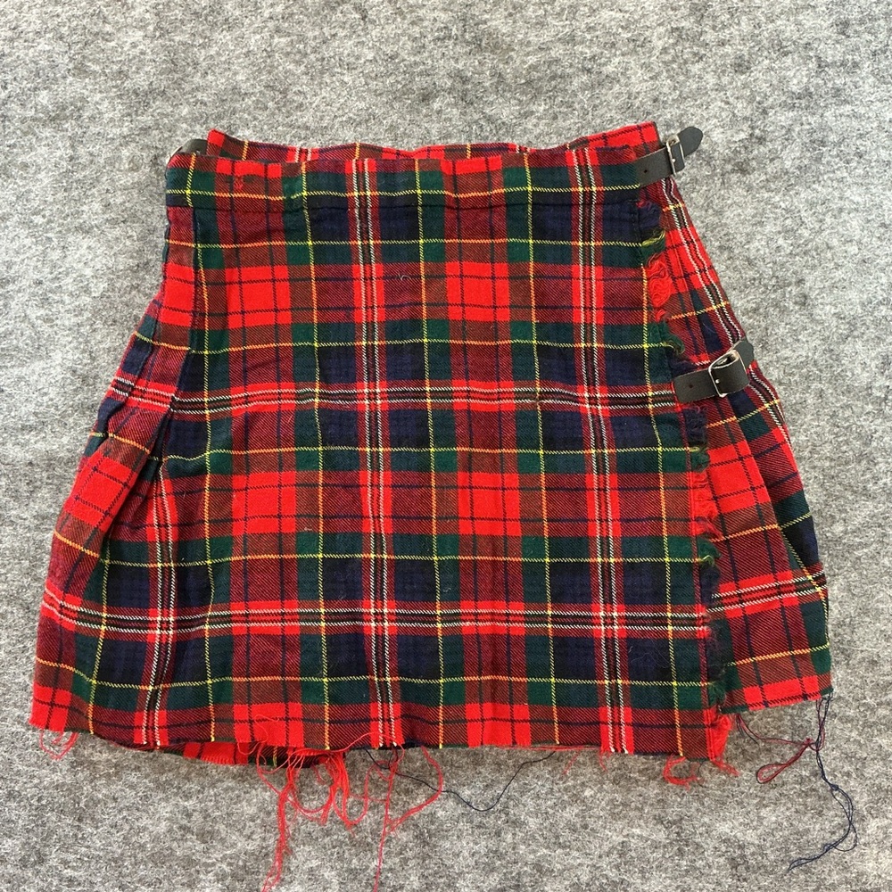 Brooks Brothers Raw Hem Vintage Red Tartan Plaid Mini Skirt with Buckles Size 12